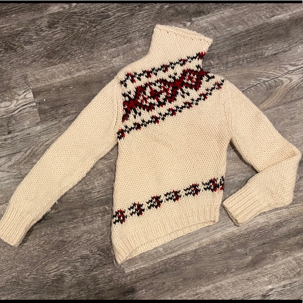 DKNY Asymmetrical Off-white Warm Wool  Sweater M